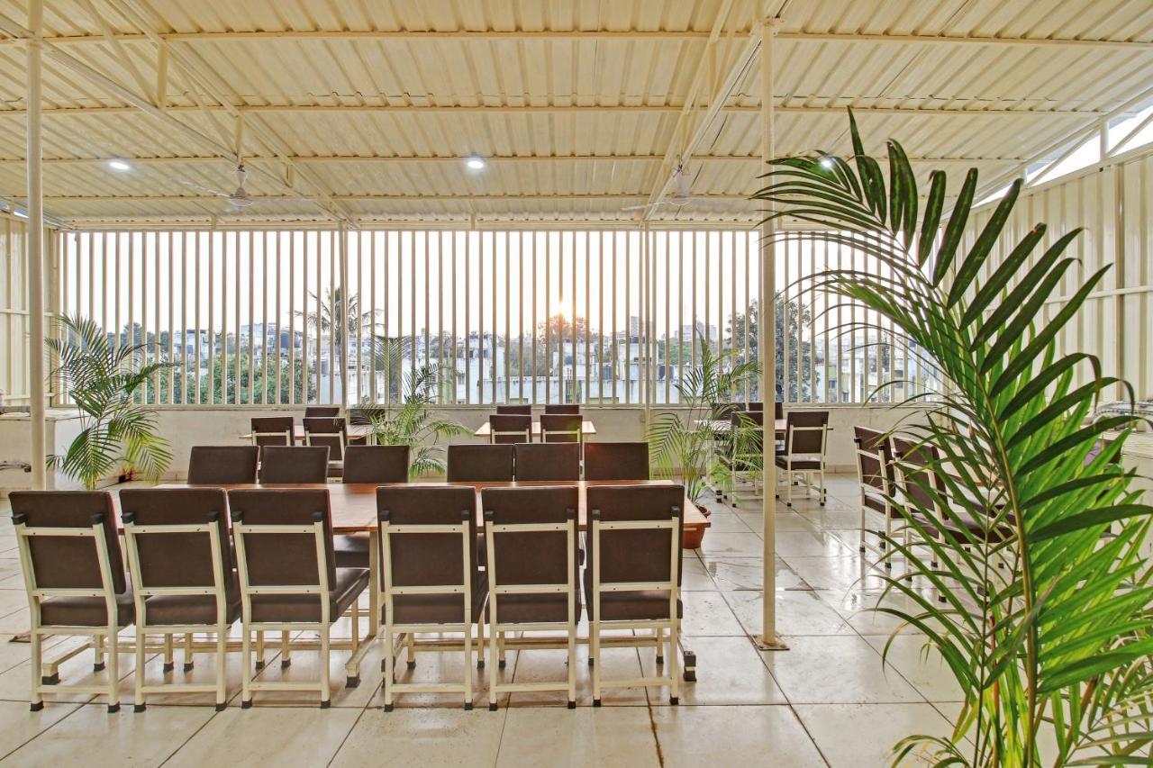 Treebo Krishna Regency Isbt Bus Stop Bhopal Dış mekan fotoğraf
